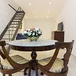 شقة فندقية Palazzo D'auria نابولي