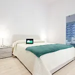 Palazzo D'auria 4* نابولي