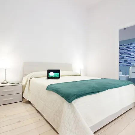 Palazzo D'auria 4* Nápoles