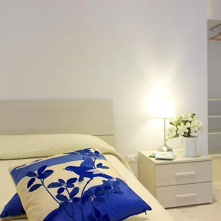 Palazzo D'auria Apart Otel Napoli